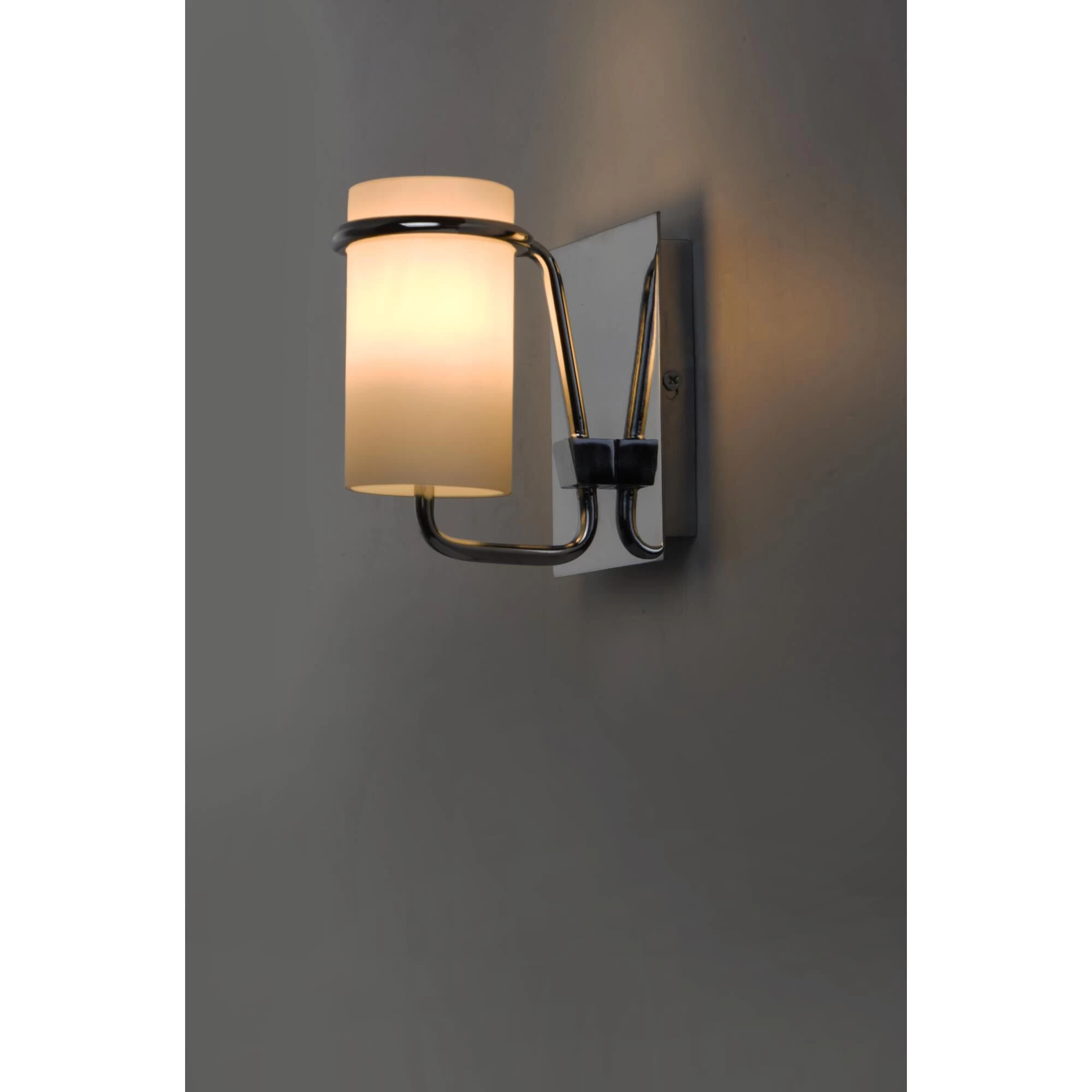 Maxim Lighting Avant 5 Inch Wall Sconce - Image 4
